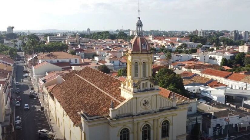 A Fazenda do Chocolate é uma atração turística que atraí inúmeros visitantes para a cidade de Itu | Reprodução YouTube | Por aí de 4x4 drone