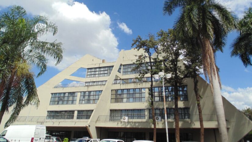 Biblioteca Municipal guarda 46 mil volumes. Imagem: Creedence/Wikimedia Commons