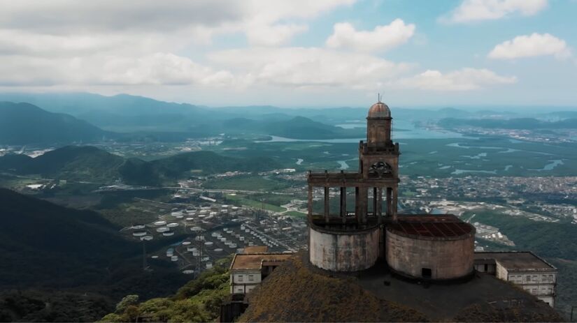 Usina hidrelétrica antiga é um dos destaque do passeio