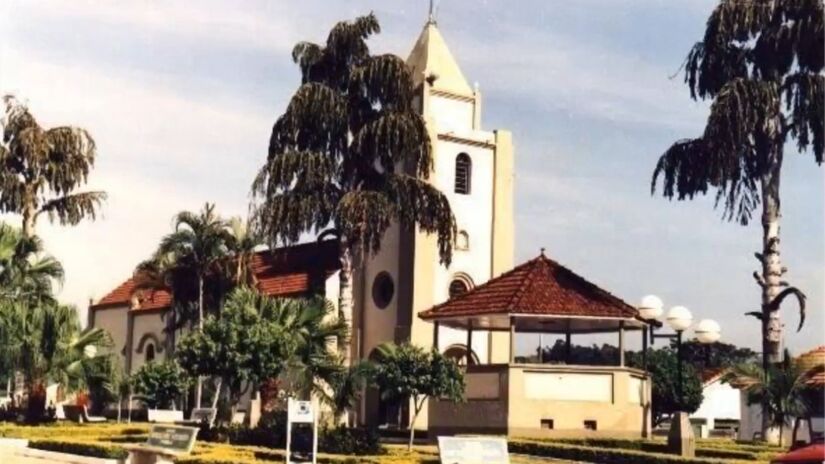 A cidade não tem semáforos e conta só com uma UBS para atendimento básico