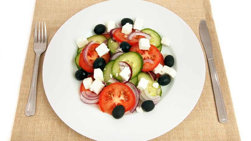 Dieta mediterrânea é eficaz para diminuir calorias, mas é cara também. Imagem: RawPixel