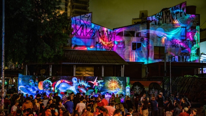 Beco do Batman, na zona oeste de São Paulo, e contará com três apresentações entre esta sexta-feira e sábado (23/8).

/Foto: Divulgação/Festival Internacional das Luzes