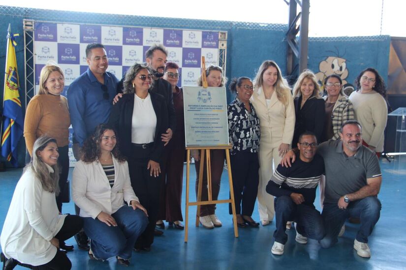 Cerimônia de entrega da unidade escolar teve a participação do prefeito Célio Peixoto (Republicanos) - DIVULGAÇÃO