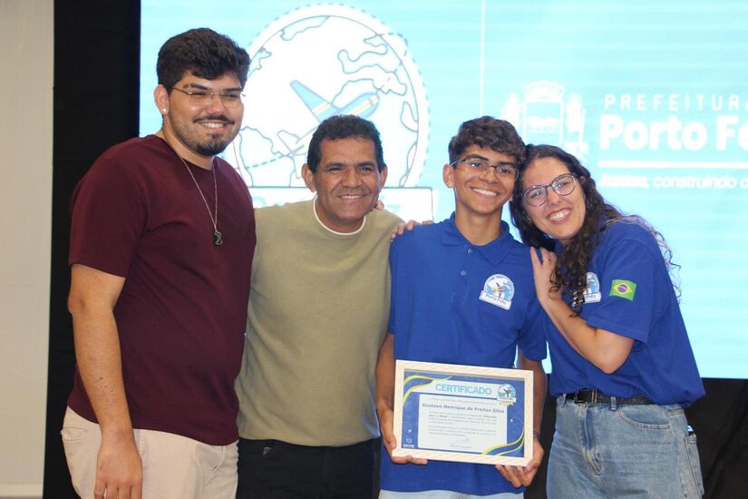 Entrega dos certificados do programa Porto Feliz para o Mundo aconteceu no Espaço Cultural Olair Coan - Divulgação/PMPF