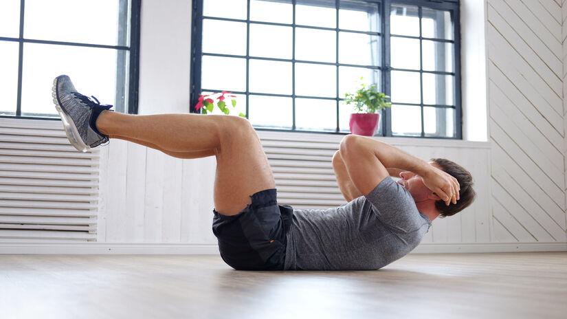 Exercícios abdominais dão uma falsa ilusão de emagrecimento - freepik