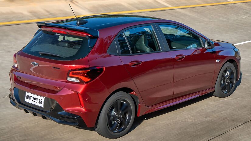 Onix hatch, que ganhou R$ 3 mil de desconto por se enquadrar na isenção de IPI do programa "Carro Sustentável" | Divulgação