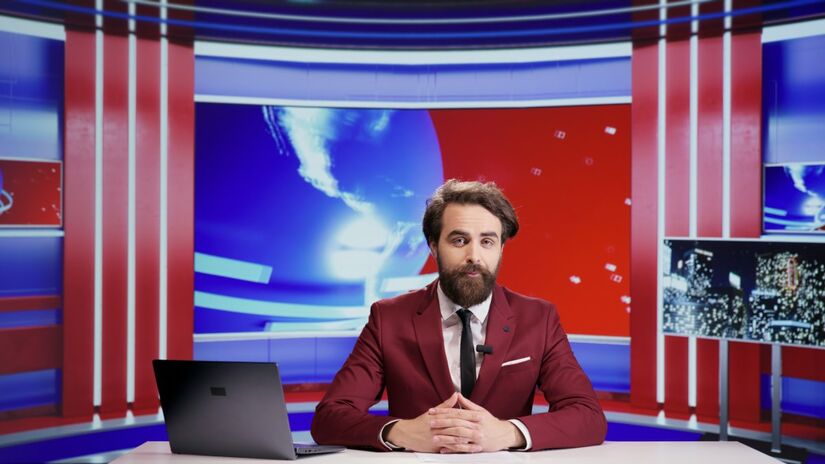 Dan usou o dinheiro para concluir seu mestrado em Jornalismo de TV e sonha em ser apresentador (Fotos: Freepik)