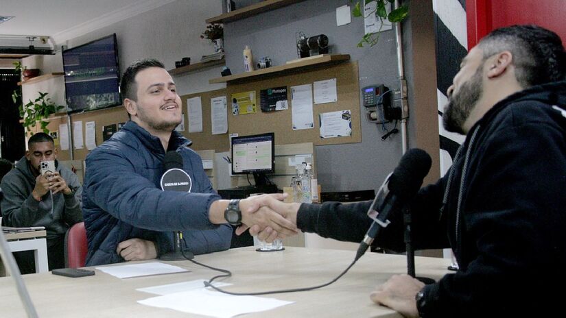 Em entrevista para o G+ Esportes, apresentado por Leonardo Sandre, Juka contou sobre sua trajetória, trabalhos antes da fama e sucesso na internet. - (Thiago Neme/Gazeta de S.Paulo)