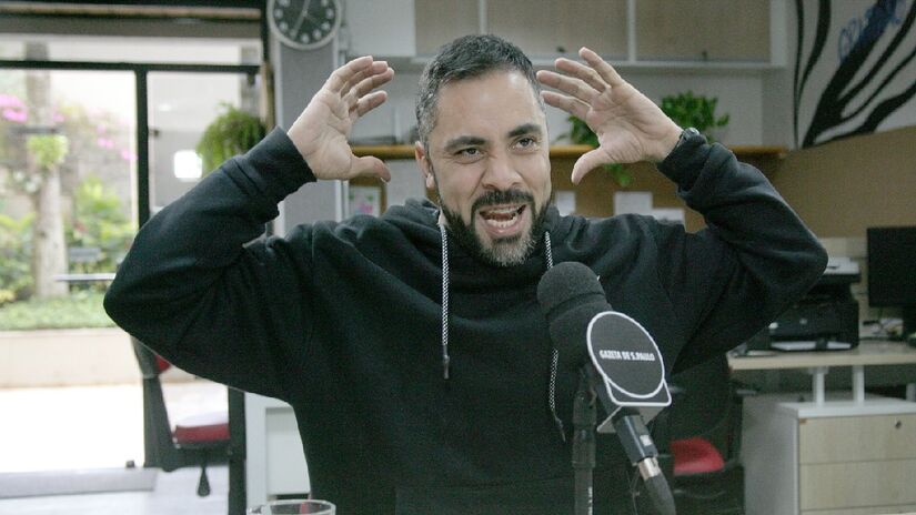 Como torcedor declarado do São Paulo, o influencer ressaltou a importância de manter o respeito com os rivais, sem exagerar na brincadeira e provocação  - (Thiago Neme/Gazeta de S.Paulo)