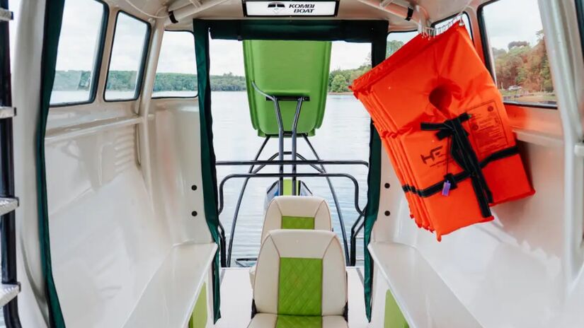 Kombi Boat é feita sob encomenda por aproximadamente R$ 790 mil e pode ser personalizada a gosto do comprador.

/Foto: Divulgação/Fluvimar
