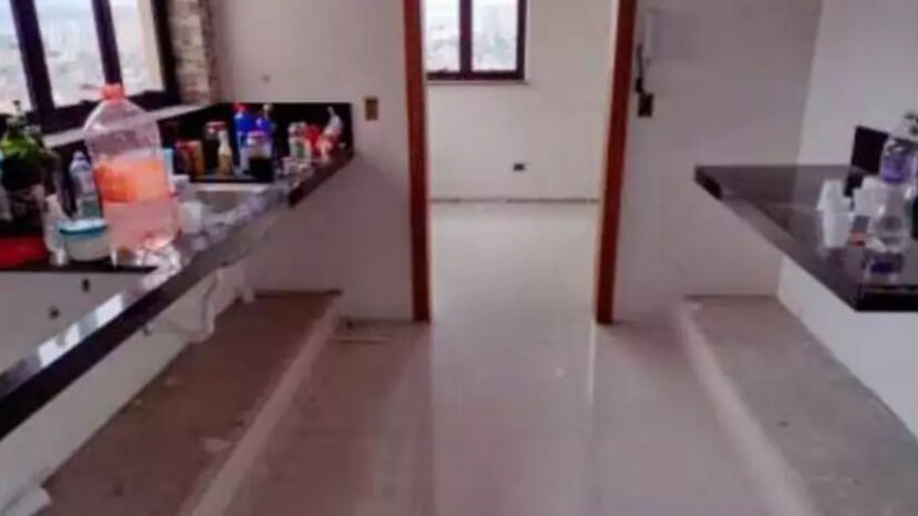 Apartamento com espaço amplo e áreas abertas | Reprodução/Zuk Leilões