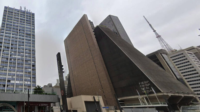 3 - Localização estratégica, na Avenida Paulista, área de alto valor e influência econômica.