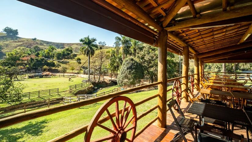 Com a chegada de operadoras de rafting e hotéis fazenda, o turismo de aventura e o ecoturismo ganharam força, consolidando Socorro no cenário nacional. 