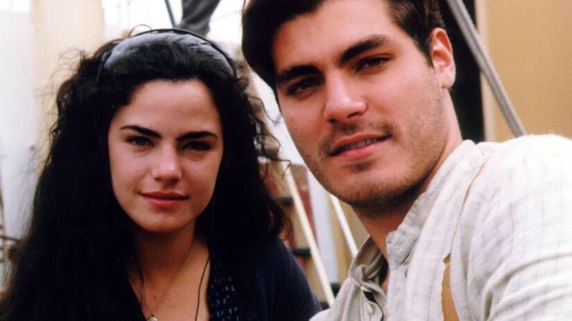 História é contada através da história de amor dos jovens Matteo e Giuliana, que se conhecem em um navio vindo da Itália e se desencontram chegando em terras brasileiras. 