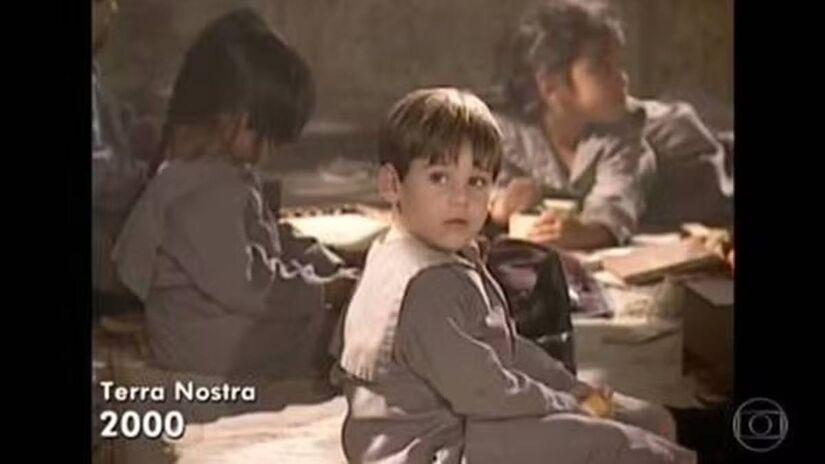 'Terra Nostra' foi a primeira novela do ator; já adulto, Nicolas Prattes participou de obras como 'Malhação, 'Éramos Seis' e 'Mania de Você'. 