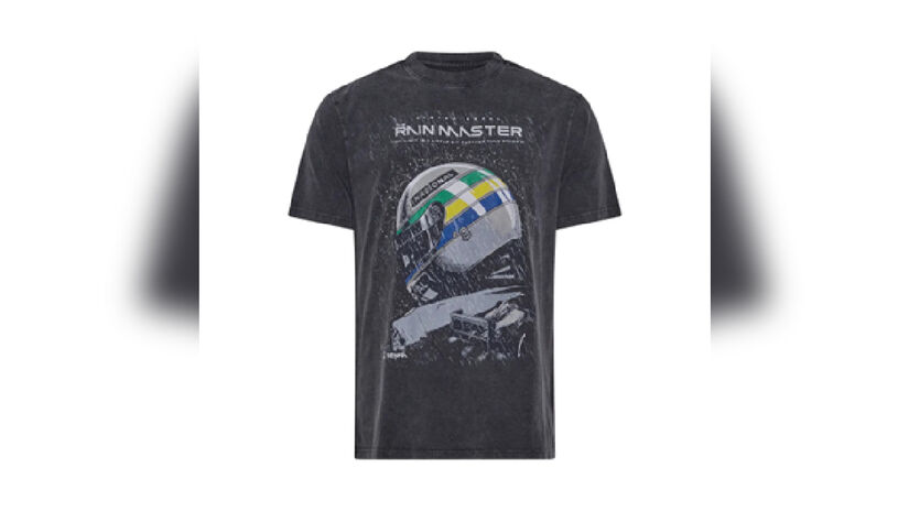 Fundada por Ayrton Senna em 1990, a marca é gerenciada pela Senna Brands com o propósito de manter a essência e o legado do piloto.