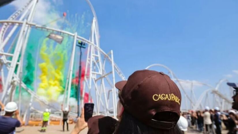 'Cacau Park - A fantástica fábrica de felicidade' será a mais nova atração brasileira e promete ter 900 mil metros quadrados de muita diversão. 
Fotos: Reprodução/Instagram