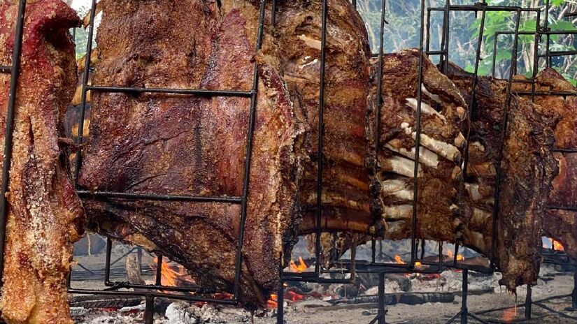 Festa beneficente será no Colégio Madre Iva, das 11h às 16h. 