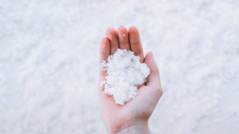 Em caso de alteração na temperatura corporal por muito tempo, o indicado é ir ao médico | Freepik 