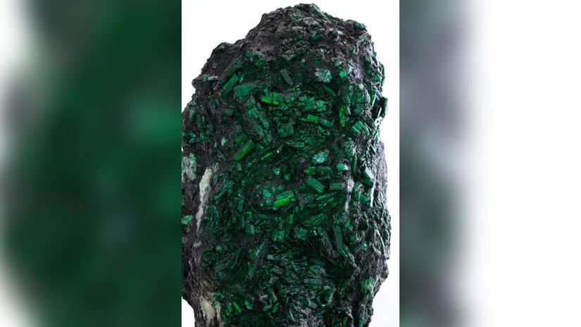 Com 241 kg, a pedra será leiloada entre os dias 18 e 23 de setembro/Divulgação