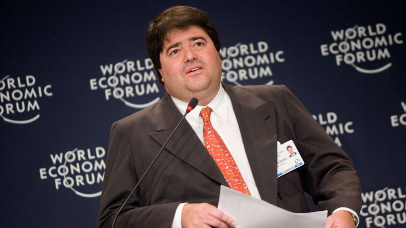 Sétimo lugar é ocupado por Pedro Moreira Salles, com R$ 38 bilhões, aumento de 5,1%. Ele é o terceiro filho de Walther Moreira Salles.
Foto: World Economic/Wikimedia Commons