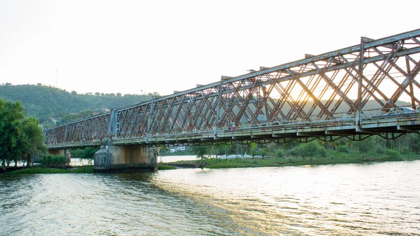 Localizada na encantadora Cachoeira, a Ponte Dom Pedro II, também conhecida como Ponte Imperial, figura entre as mais antigas do Brasil, tendo sido construída em 1885.