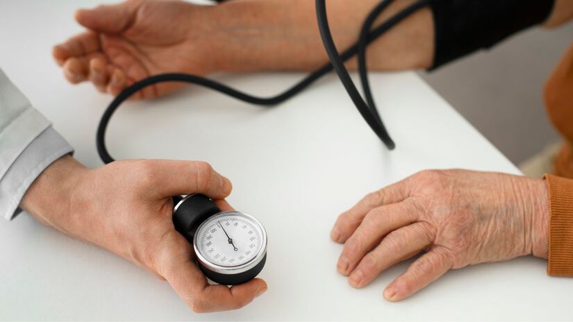 Diabetes, hipertensão, colesterol alto e tabagismo estão no topo da lista (Fotos: Freepik) 