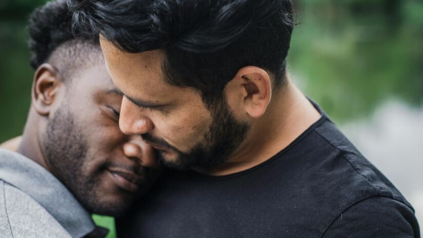 Pesquisas sobre fluidez sexual, que no início dos anos 90 focavam em homens, se expandiram para incluir as mulheres.