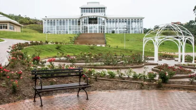 Um dos destaques na natureza fica para o Jardim Botânico "Irmãos Villas-Bôas", que possibilita uma experiência única para os amantes do meio ambiente, com seus belos jardins temáticos e estufas de plantas exóticas - (Alexandre Lombardi/PMS)