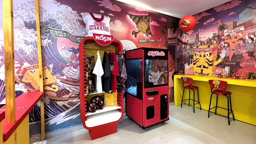Local oferece experiências como espaço para fotos, máquinas de jogos e uma variedade de souvenirs da marca /Divulgação
