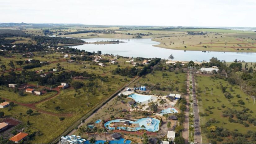 A Represa Jurumirim é um dos símbolos do lazer local (Fotos: Reprodução/Youtube)