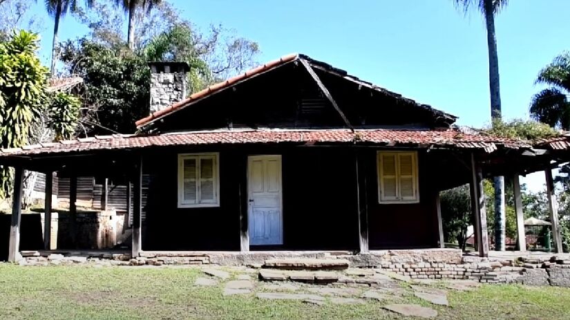 Quem deseja encontrar um lugar de sossego e com muita natureza sem precisar sair da Grande SP, o Parque Estadual Chácara da Baronesa, em Santo André, no ABC Paulista, é uma das melhores opções - (Reprodução/YouTube)