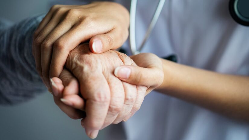 A lista reconhece 12 especialidades médicas, como cardiologia, oncologia, neurologia, pediatria, entre outras (Fotos: Freepik)