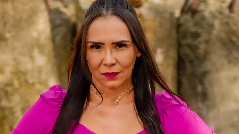 Yoná Sousa: mãe de Antony (ex-participante do 'Power Couple 7') e ex-participante de 'Ilhados com a Sogra', de 52 anos
