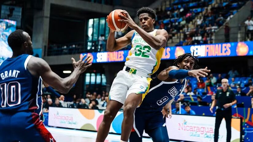 Brasil passou pelos EUA e derrotou a Argentina na final para se tornar campeão da Americup/Divulgação/Fiba