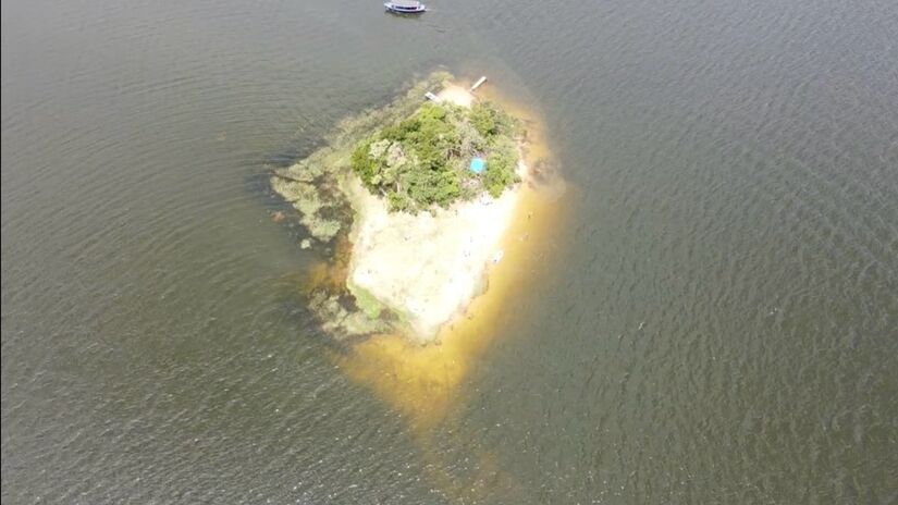Apesar de estar dentro da Represa de Guarapiranga, poucos moradores sabem que podem passar o dia em um espaço natural, cercado de árvores e com águas limpas para banho.