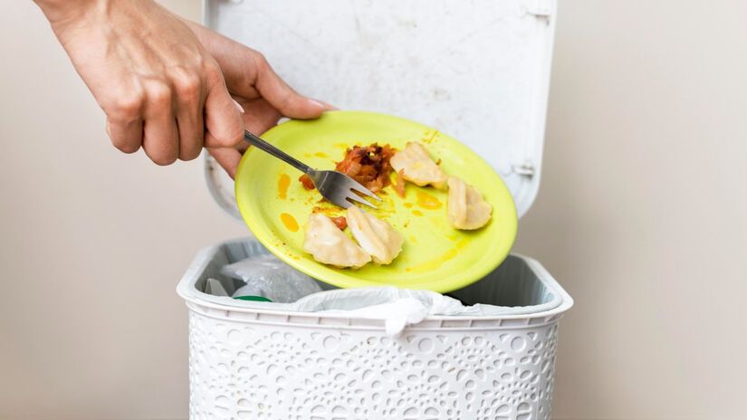1- Embale os restos de comida do jeito certo