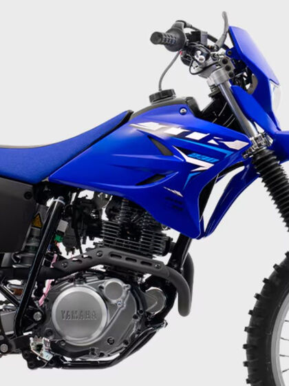 Assim como as demais motos da linha, a TT-R 230 2026 não é homologada para o uso em vias públicas. Foto: Divulgação