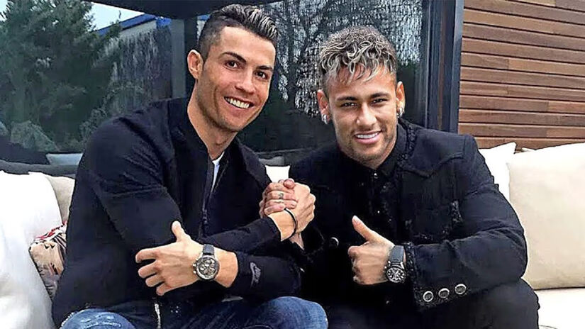 Neymar e Cristiano Ronaldo são nascidos no início do ano (curiosamente os dois fazem aniversário no mesmo dia: (5 de fevereiro) - (Reprodução/Redes Sociais)