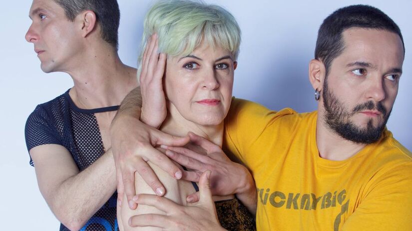 Dramaturgia da peça foi criada por Léo Akio, Lucas Beda, Marcos Felipe, Pedro das Oliveiras, Sandra Modesto, Verônica Gentilin, Virginia Iglesias e Dilma Correa.