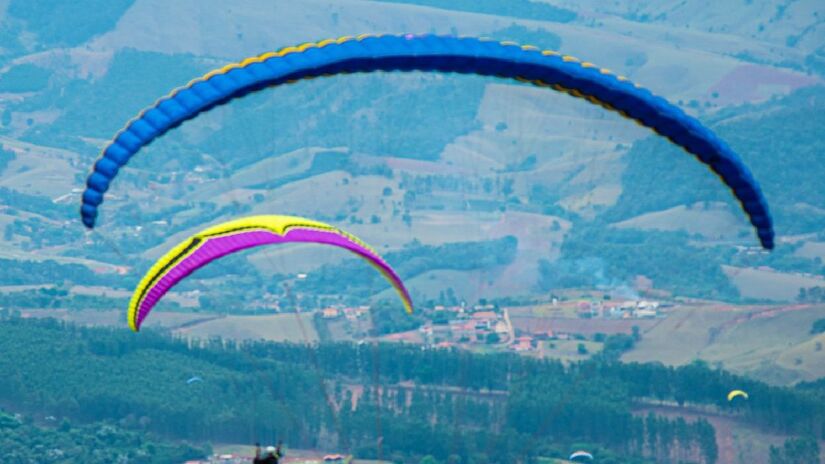 Além disso, terá um encontro de voadores na Pedra Bela Vista, celebrando os 40 anos do voo livre em Socorro.
Foto: Divulgação/Daniel Rosa