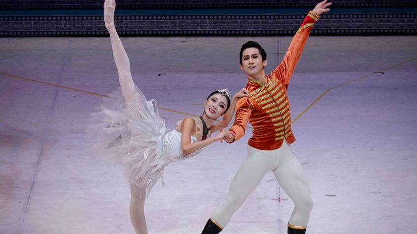 Balé Nacional da China retorna ao Brasil em outubro com a produção 'GuoNian', uma celebração ao Ano Novo Chinês, embalada pela emblemática trilha composta por Tchaikovsky.