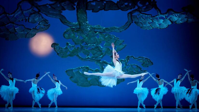 Na capital paulista, o balé ficará em cartaz no Teatro Bradesco, na zona sul, entre os dias 16 e 19 de outubro, e os ingressos custam a partir de R$ 50. 