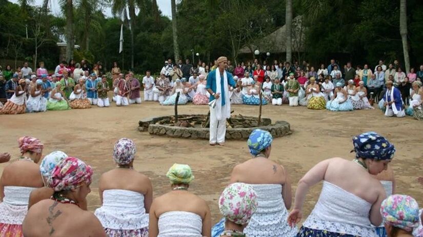Ritual de fé e devoção em Embu das Artes/Divulgação