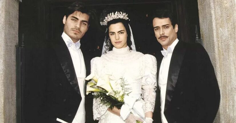E as revelações não acabarão por aí; Matteo descobrirá que o bebê é dele, e não do homem com que a jovem Giuliana se casou, Marco Antônio.
