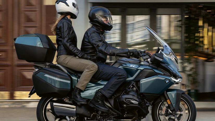 Nova Touring tem preços de R$ 149.900 para a Triple Black, R$ 154.900 acrescentando malas laterais.
