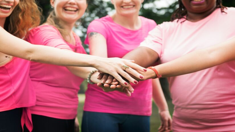 O Outubro Rosa deixou de ser apenas uma iniciativa de saúde pública para se tornar também um movimento cultural