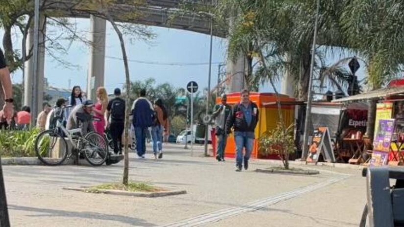 O bairro de São Mateus foi apontado como o mais perigoso de São Paulo em levantamento recente. Com milhares de ocorrências registradas, ele aparece à frente de regiões famosas pela violência. O dado reforça como a Zona Leste concentra contrastes entre vitalidade cultural e problemas de segurança.