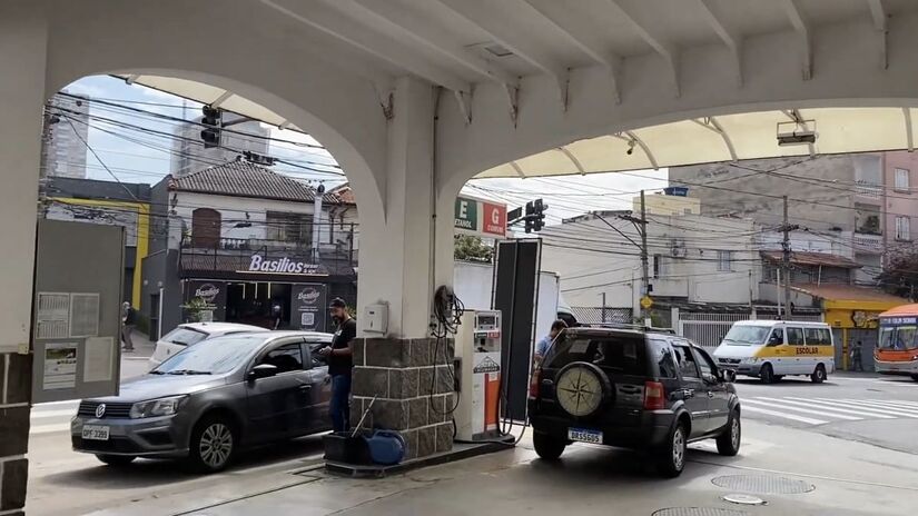 O posto de gasolina na região central de São Paulo é um patrimônio histórico da cidade de São Paulo - Reprodução/YouTube