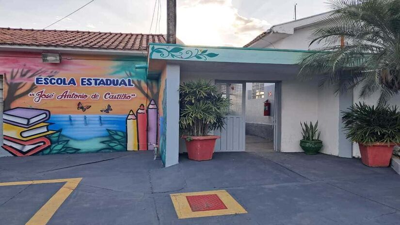 Nova Castilho conta com apenas uma escola, que comporta os alunos dos ensinos fundamental e médio - foto divulgação: prefeitura municipal de Nova Castilho